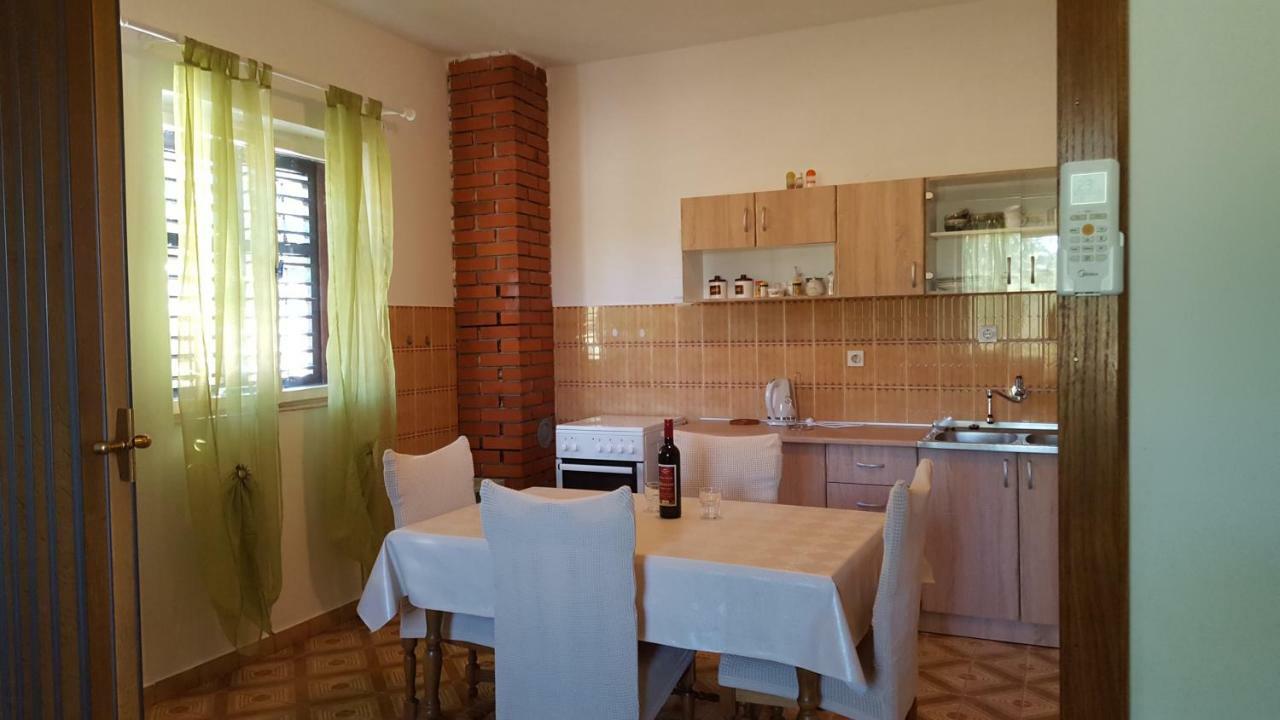 Vacation Home Ivan Kasic Екстериор снимка